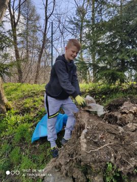 Fotogalerie Den Země - úklid přírody, foto č. 6