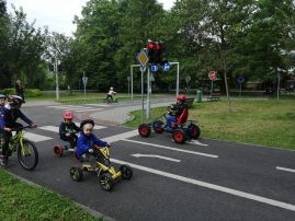 Fotogalerie Výlet na dopravní hřiště a návštěva Zámku Kinských - Koťata, foto č. 53